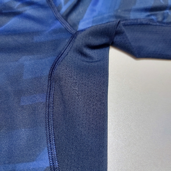 UNDER ARMOUR Compression Tee Men's Medium - Picture 6 of 15